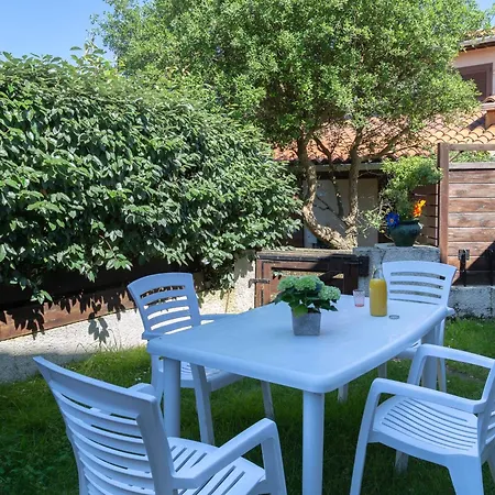 Mitoyenne Avec Jardin, Proche A Seignosse, Piscine, Parking Prive Et Wifi - Fr-1-239-421 *